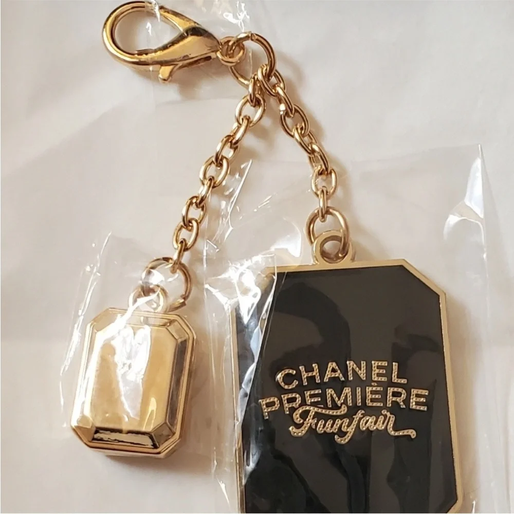 CHANEL Premiere Funfair Keychain in Gold and Black